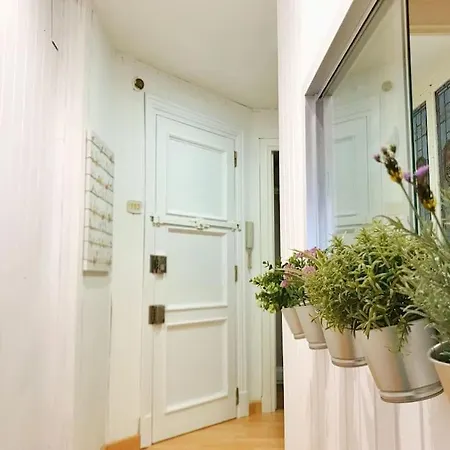 Apartament Gros Next To The - 5 Min Walking *